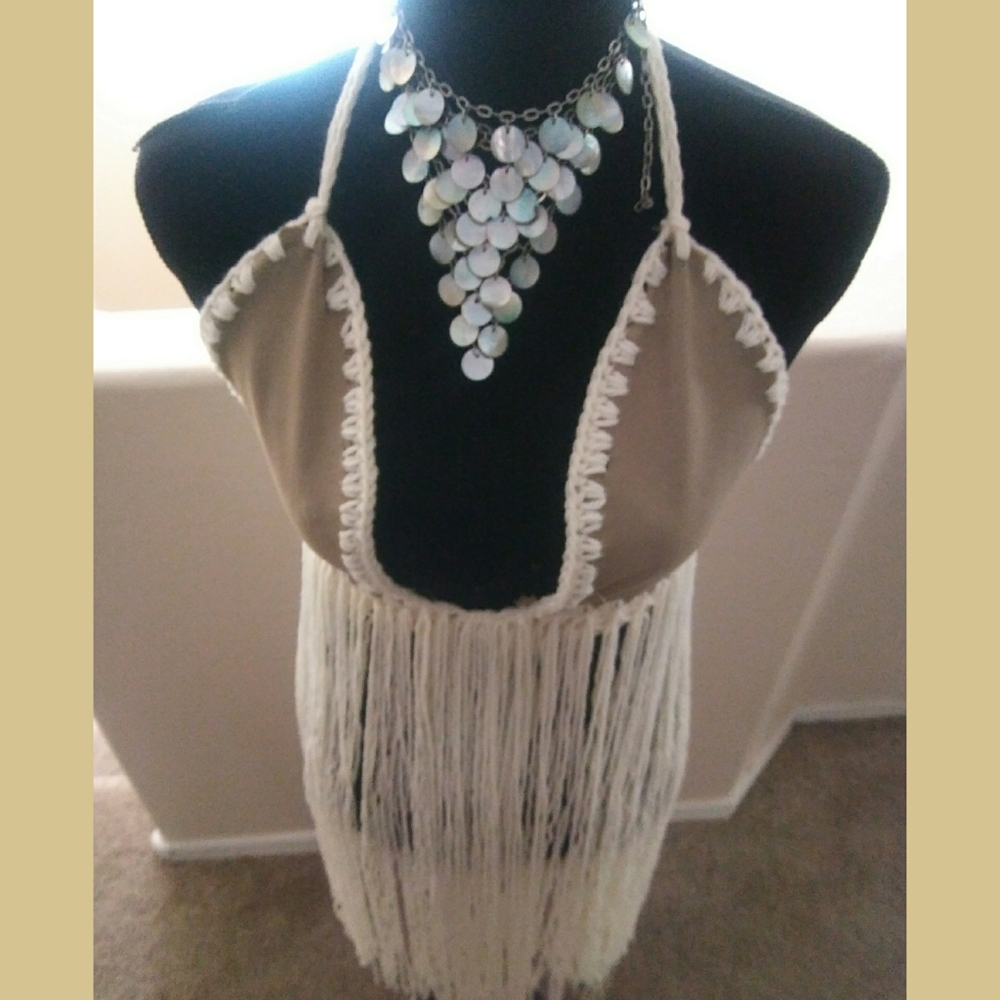 Khaki fringe off white top